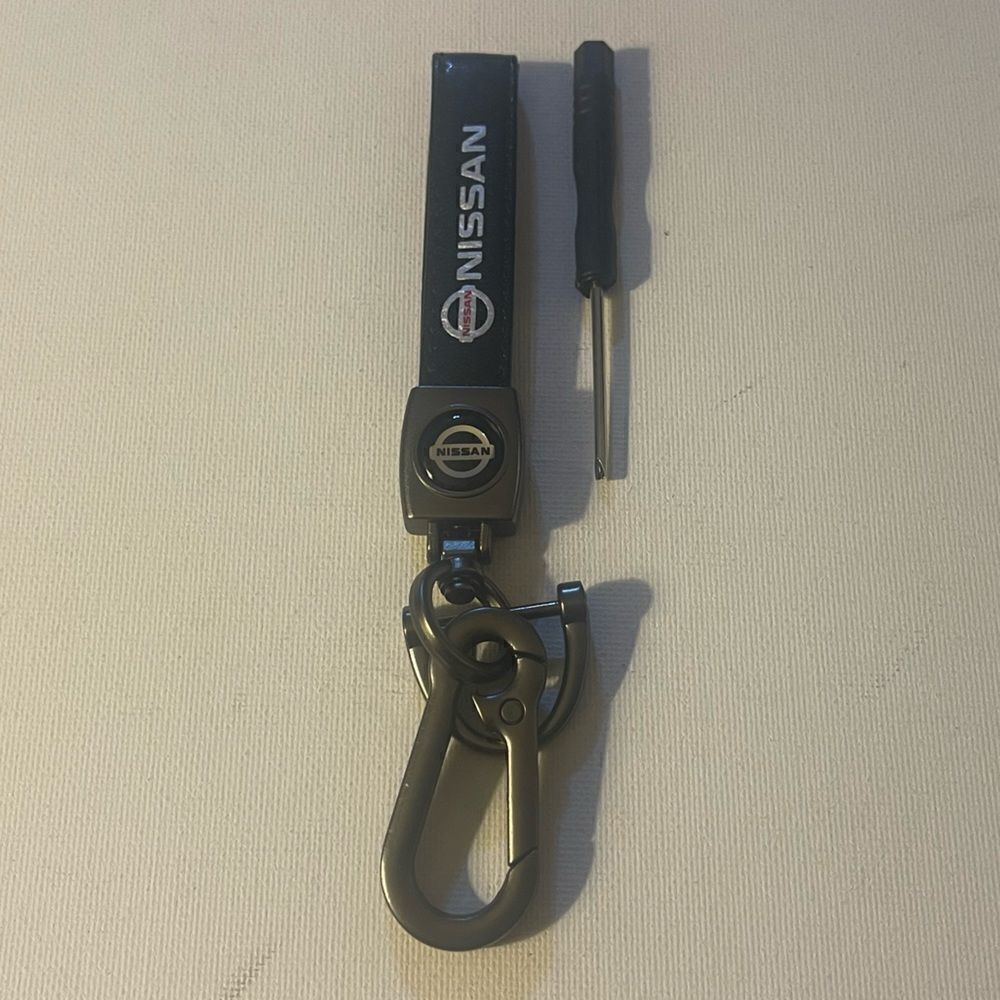 Nissan Logo Key Fob Keychain in Black Leather NWT